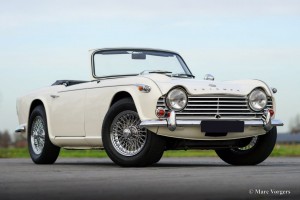 Triumph TR4